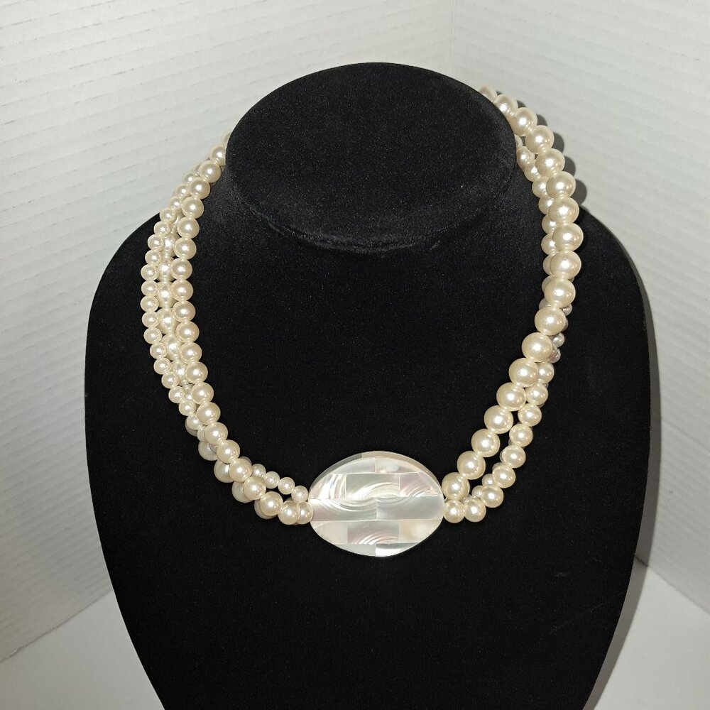 Lady Remington Faux Pearl Choker